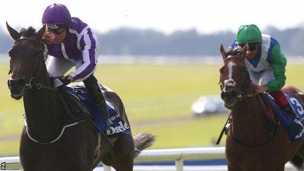 Seventh Heaven, ridden by Seamie Heffernan (left), on the way to victory