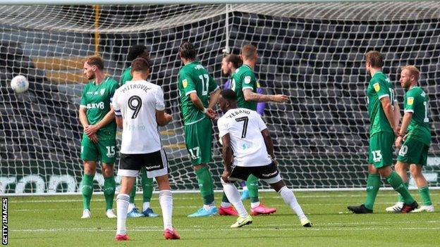 An action shot from Fulham v Sheffield Wednesday