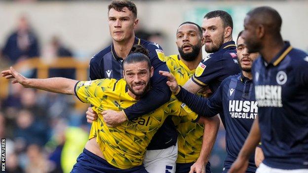 Andy Carroll scored in his final game for Reading before joining West Bromwich Albion but could not find the target at The Den