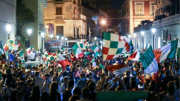 Italy fans celebrate