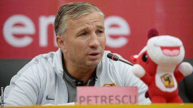 Cluj coach Dan Petrescu