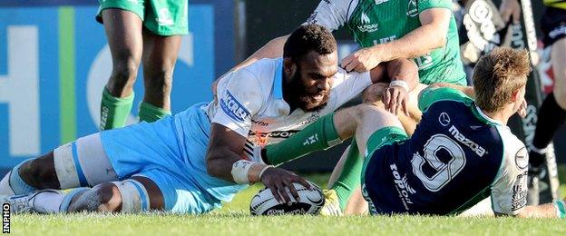 Leone Nakarawa stretches over to score for Glasgow