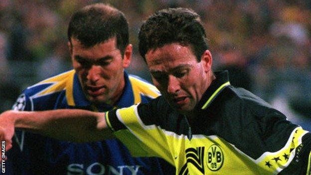 Paul Lambert takes on Zinedine Zidane in the Champions League final