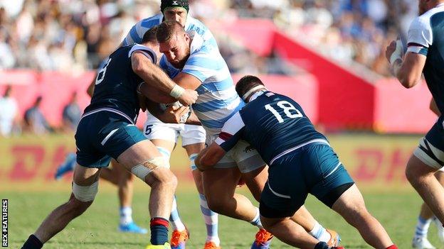 Mayco Vivas playing for Argentina in the 2019 Rugby World Cup against the USA