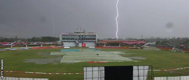 Lightning storm at cricket match