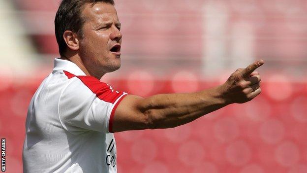 Mark Cooper on the sideline as Swindon boss