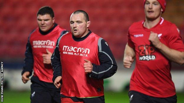 Wales hooker Ken Owens training with Scarlets ahead of Dragons match on 1 January, 2021