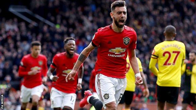 Bruno Fernandes celebrates scoring a penalty for Manchester United