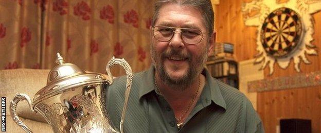 Martin Adams with the BDO trophy