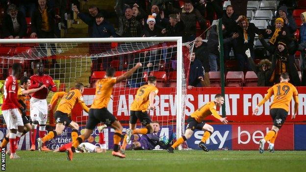 Hull celebrate late equaliser