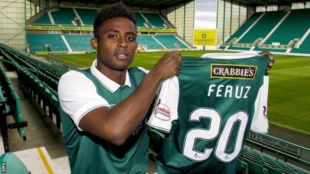 Islam Feruz arrives at Hibernian