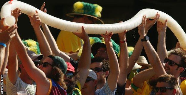 Crowd at the Gabba