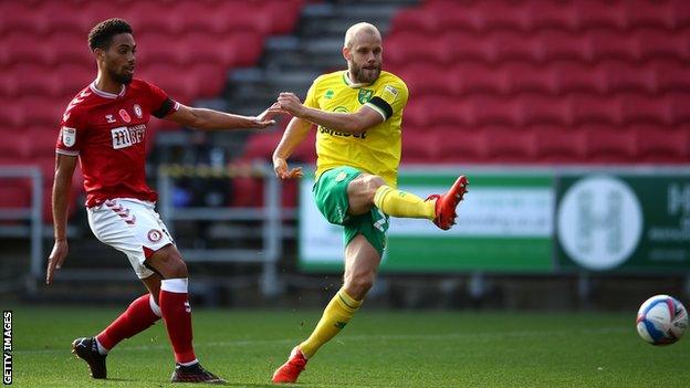 Teemu Pukki scores his first goal for Norwich City