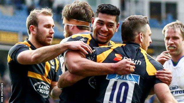 Charles Piatau helps Jimmy Gopperth (right) celebrate his try for Wasps