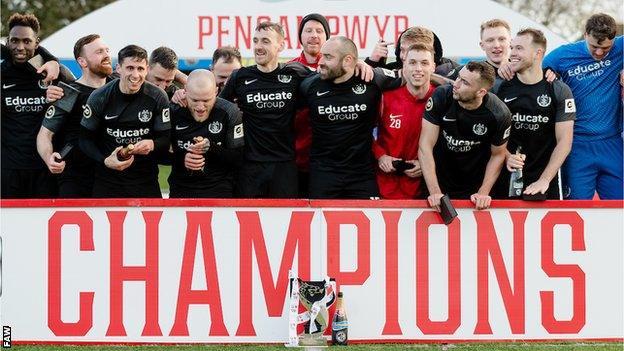 Connah's Quay lift cup