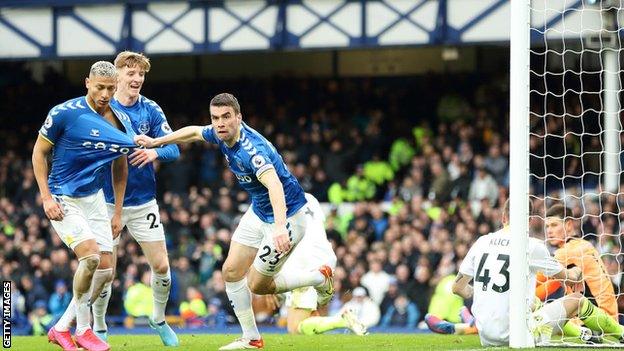 Seamus Coleman celebrates