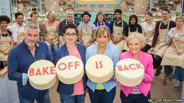 Paul Hollywood, Sue Perkins, Mel Giedroyc and Mary Berry and contestants