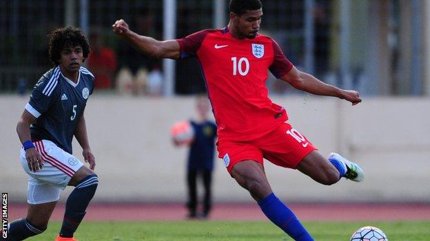 Ruben Loftus-Cheek in action for England Under-21s