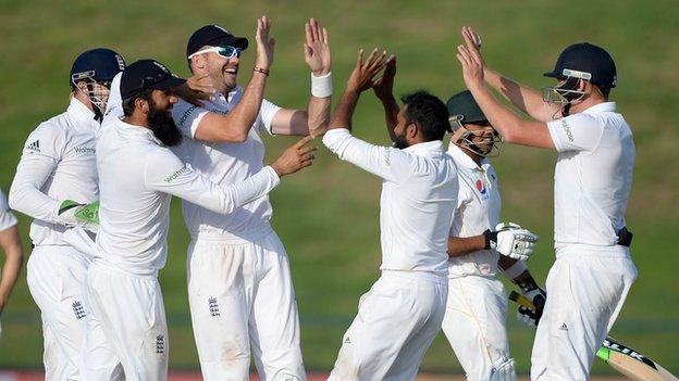 England celebrate a wicket for Adil Rashid