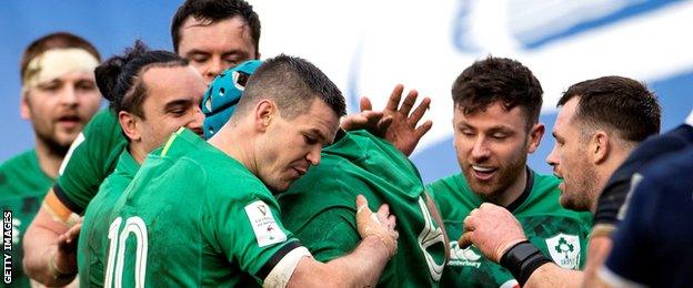 Tadhg Beirne is congratulated after scoring Ireland's second try