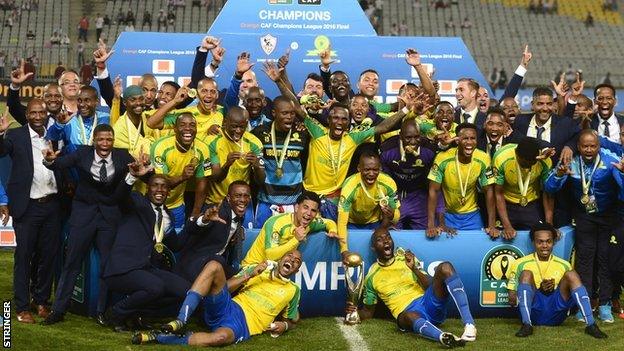 Mamelodi Sundowns posing with the Champions League trophy in 2016