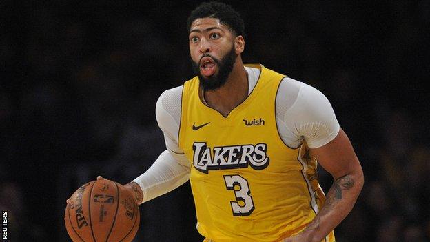 Anthony Davis in action against the Washington Wizards