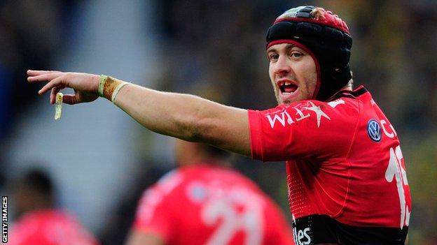 Leigh Halfpenny in action for Toulon