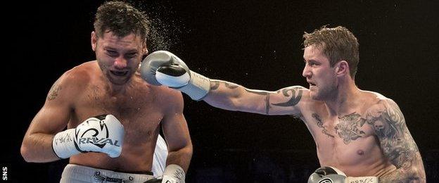 Ricky Burns beats Kiryl Relikh