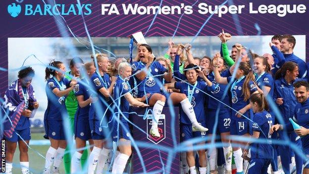 Chelsea celebrate winning the WSL