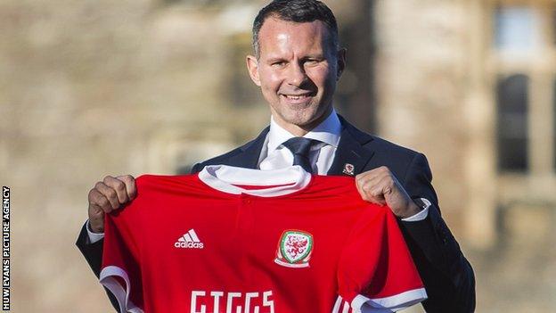 Ryan Giggs with a Wales shirt