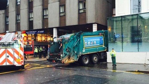 Crashed bin lorry