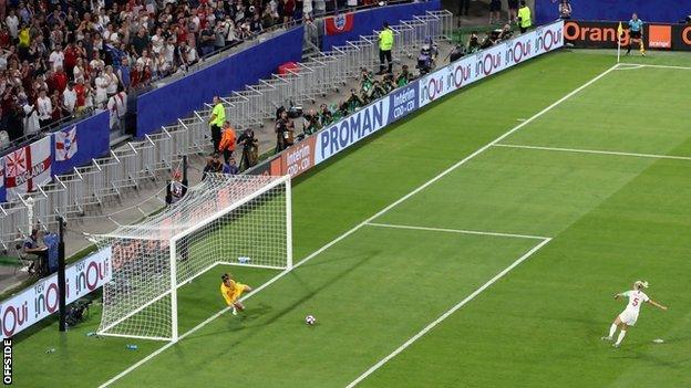 Steph Houghton misses penalty