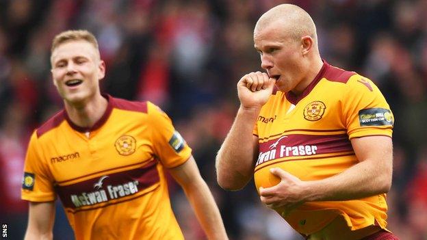 Curtis Main celebrates scoring for Motherwell against Aberdeen in the Scottish Cup semi-final