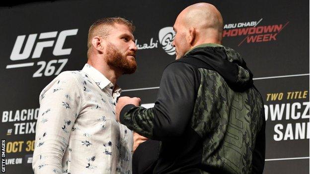 Glover Teixeria faces off with Jan Blachowicz