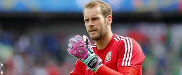 Owain Fon Williams warms up before Wales' Euro 2016 match with Northern Ireland