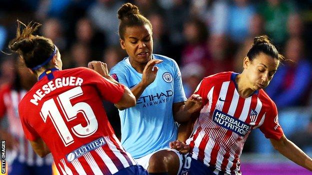 Nikita Parris (centre) hit the crossbar from a long-range volley for Manchester City late on