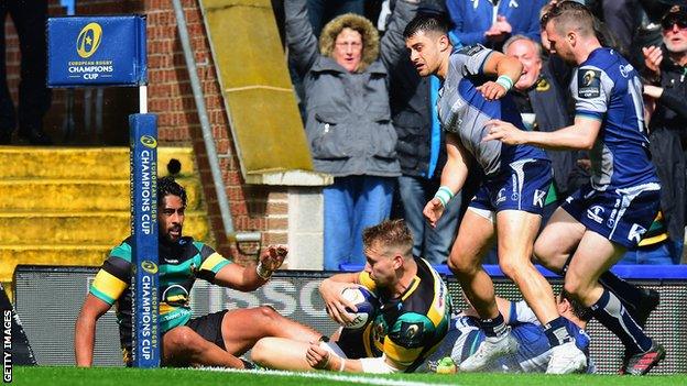 Harry Mallinder scores a try for Northampton Saints