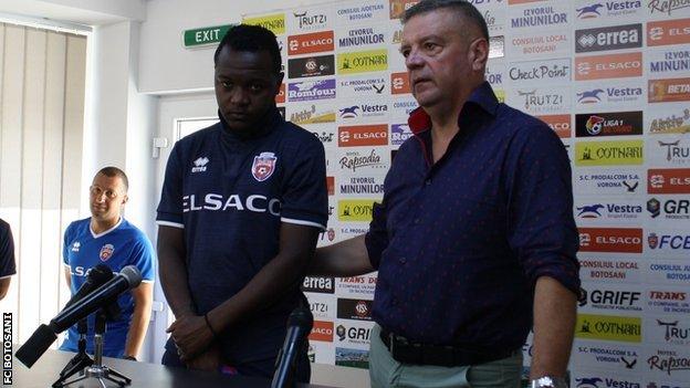 Hervin Ongenda at his first Botosani press conference