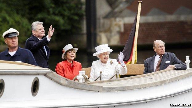 The royals with President Joachim Gauck and his partner Daniela Schadt on the River Spree