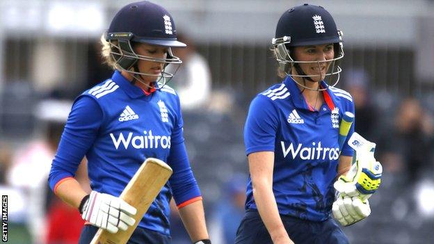 England women's captain Charlotte Edwards (left) with Natalie Sciver