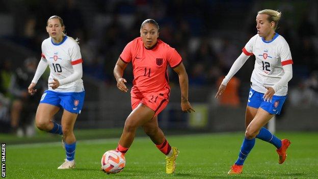 Lauren James playing for England