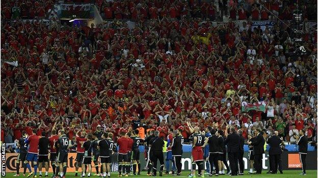 The Welsh team thank the fans inside the stadium in Lyon