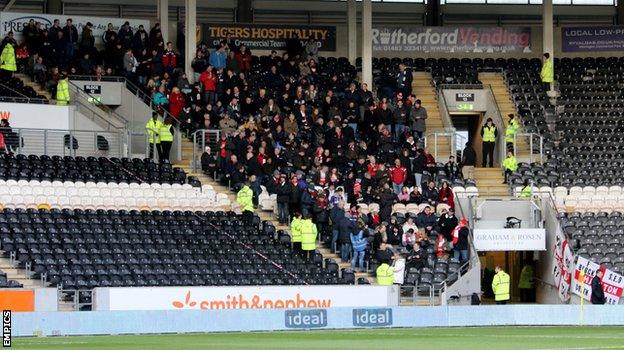 Charlton fans at Hull