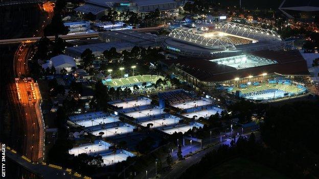 General view of a grand slam tennis tournament