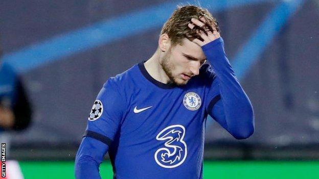 Timo Werner holds his head during Chelsea's game at Real Madrid