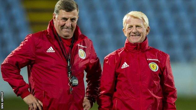 Scotland boss Gordon Strachan (right) and assistant Mark McGhee