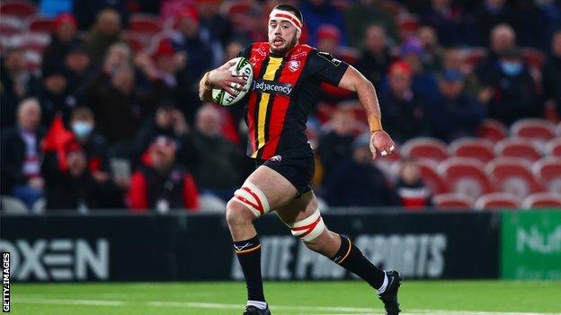 Gloucester captain Lewis Ludlow sprints to score their first try