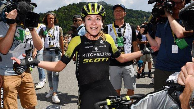 Annemiek van Vleuten celebrates victory