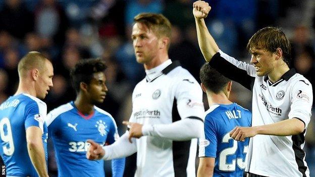 St Johnstone's Murray Davidson (right) celebrates against Rangers