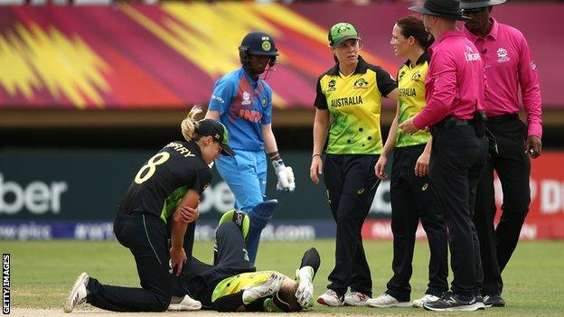 Alyssa Healy is injured